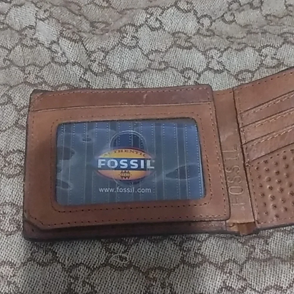 Wallet - Picture 3 of 4